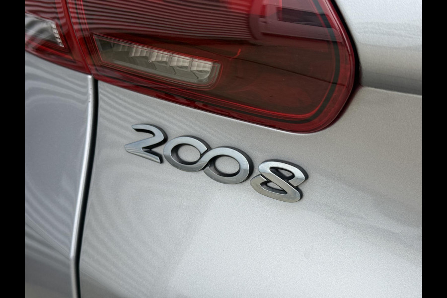 Peugeot 2008 1.2 PureTech Blue Lion 2e Eigenaar|Navi|Pano|Trekhaak|Airco|Cruise|PDC|Carplay|N.A.P|APK tot 05-2027
