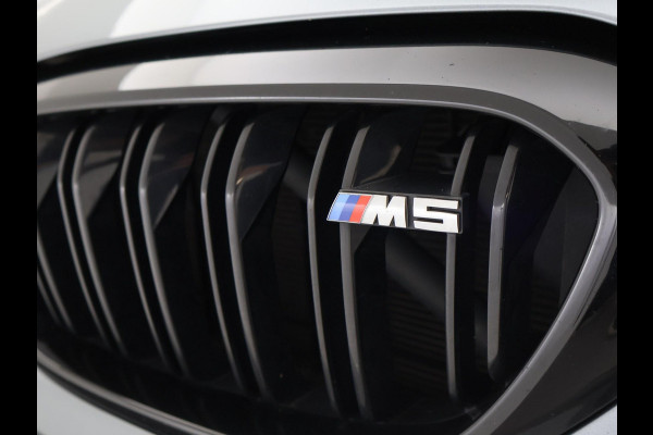 BMW M5 COMPETITION 625 PK ORIG. NL BTW + B&W | HEAD-UP | KERAMISCH | ADAPTIVE CRUISE | SCHERMEN ACHTERIN