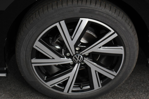 Volkswagen Polo 1.0 TSI DSG R-Line | DEMO ! | Panorama dak Navigatie App Connect Climate Control DAB LED Parkeer sensoren Camera Cruise control adaptive