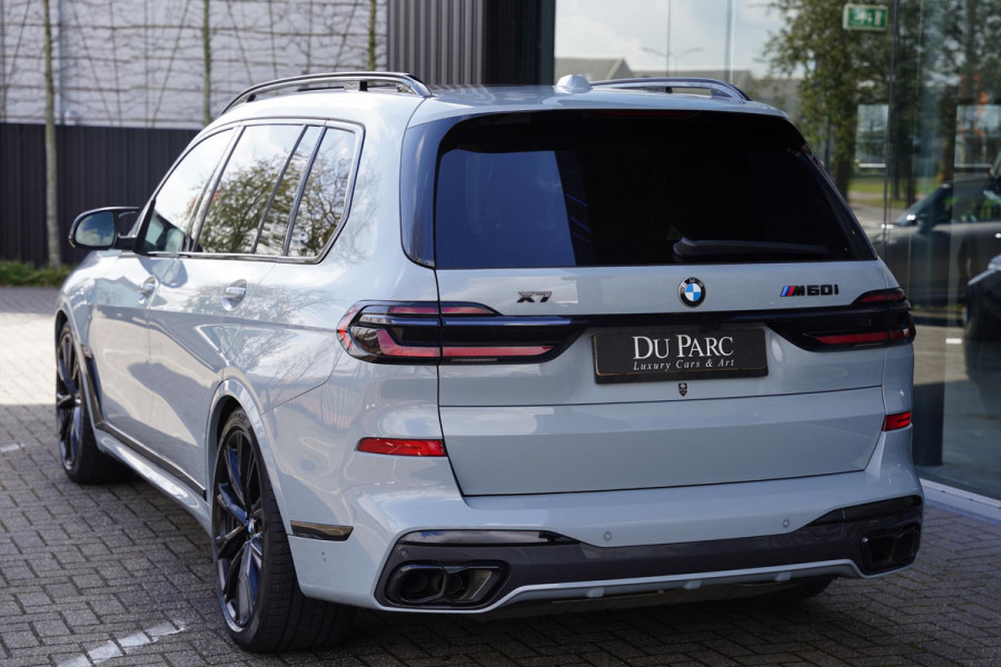 BMW X7 60 I X DRIVE 6 P / Individual / Sky Lounge / BTW