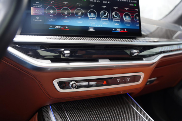 BMW X7 60 I X DRIVE 6 P / Individual / Sky Lounge / BTW
