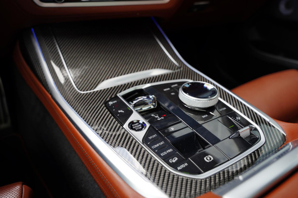 BMW X7 60 I X DRIVE 6 P / Individual / Sky Lounge / BTW