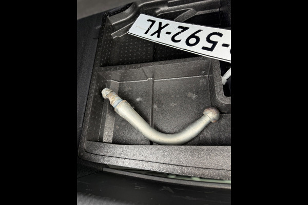 Peugeot 308 1.2 PureTech AUTOMAAT Allure Black line, achteruitrijcamera, afneembare trekhaak, 1 e eigenaar, NL auto met nap