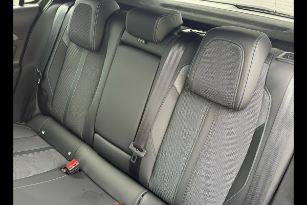 Peugeot 308 1.2 PureTech AUTOMAAT Allure Black line, achteruitrijcamera, afneembare trekhaak, 1 e eigenaar, NL auto met nap