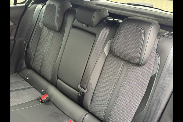 Peugeot 308 1.2 PureTech AUTOMAAT Allure Black line, achteruitrijcamera, afneembare trekhaak, 1 e eigenaar, NL auto met nap