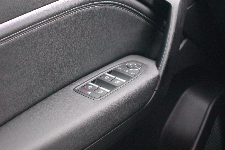 Renault Captur 1.3 mild hybrid 160 PK Automaat Techno, Camera, Climate Control, Adap. Cruise Control