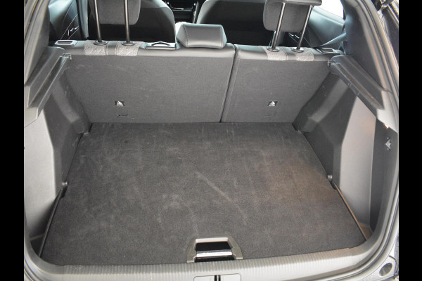 Peugeot 2008 1.2 Hybrid 136 Allure | Navigatie | Parkeer Camera |