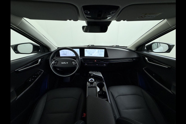 Kia Ev6 Plus Advanced 77.4 kWh Leer Schuif-kanteldak Camera Adap.Cruise Warmtepomp V2L Elektr.-Stoel-Massage+Ventilatie+Verwarmd+Memory  SOH 100% DAB Elek.Achterklep Lmv 20" Lane Assist Privacy Glas 1.600kg Trekvermogen! 1e Eigenaar Dealeronderhouden Origineel Nederlandse Auto Nieuwprijs €53.860,- snelladen tot 240 KW