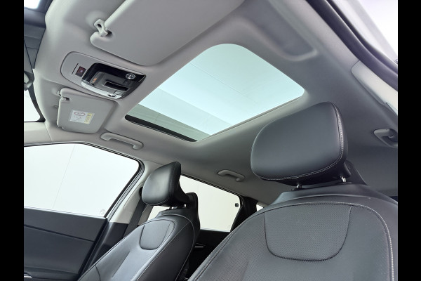 Kia Ev6 Plus Advanced 77.4 kWh Leer Schuif-kanteldak Camera Adap.Cruise Warmtepomp V2L Elektr.-Stoel-Massage+Ventilatie+Verwarmd+Memory  SOH 100% DAB Elek.Achterklep Lmv 20" Lane Assist Privacy Glas 1.600kg Trekvermogen! 1e Eigenaar Dealeronderhouden Origineel Nederlandse Auto Nieuwprijs €53.860,- snelladen tot 240 KW