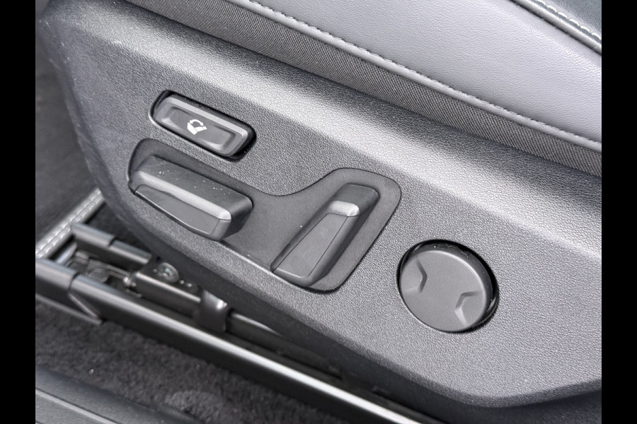 Kia Ev6 Plus Advanced 77.4 kWh Leer Schuif-kanteldak Camera Adap.Cruise Warmtepomp V2L Elektr.-Stoel-Massage+Ventilatie+Verwarmd+Memory  SOH 100% DAB Elek.Achterklep Lmv 20" Lane Assist Privacy Glas 1.600kg Trekvermogen! 1e Eigenaar Dealeronderhouden Origineel Nederlandse Auto Nieuwprijs €53.860,- snelladen tot 240 KW