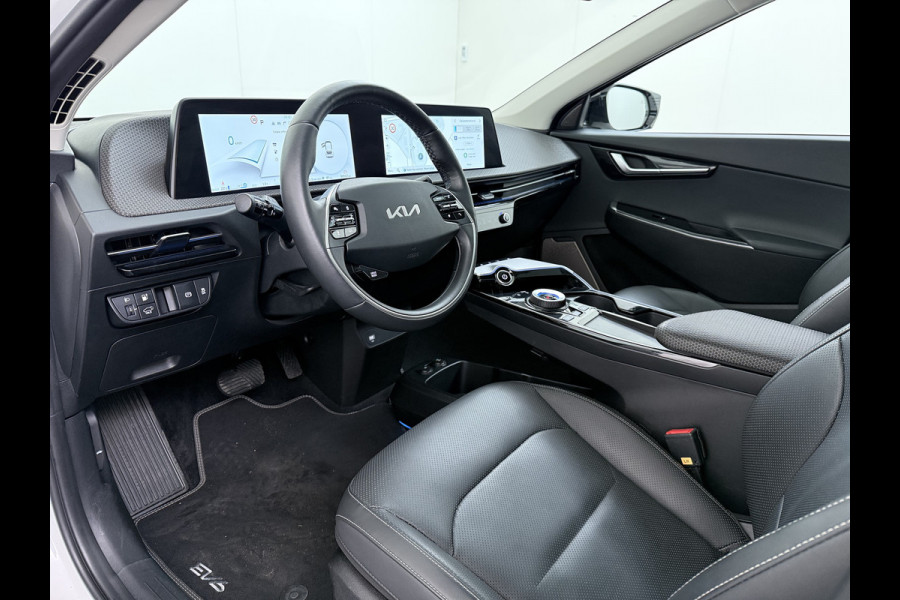 Kia Ev6 Plus Advanced 77.4 kWh Leer Schuif-kanteldak Camera Adap.Cruise Warmtepomp V2L Elektr.-Stoel-Massage+Ventilatie+Verwarmd+Memory  SOH 100% DAB Elek.Achterklep Lmv 20" Lane Assist Privacy Glas 1.600kg Trekvermogen! 1e Eigenaar Dealeronderhouden Origineel Nederlandse Auto Nieuwprijs €53.860,- snelladen tot 240 KW