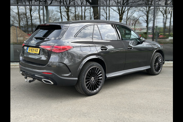 Mercedes-Benz GLC 400e 4Matic AMG 381pk // Panorama dak // Trekhaak // Rijassistentiepakket // Distronic // 360 Camera // 20" AMG // Carplay