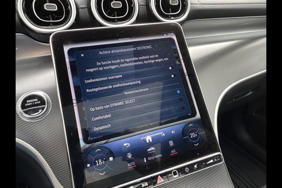 Mercedes-Benz GLC 400e 4Matic AMG 381pk // Panorama dak // Trekhaak // Rijassistentiepakket // Distronic // 360 Camera // 20" AMG // Carplay