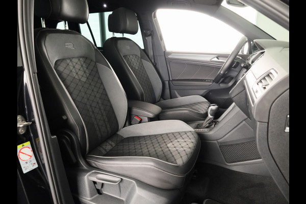 Volkswagen Tiguan 1.5 TSI R-Line Business 150 pk Automaat (DSG) | Verlengde garantie | Navigatie | Panoramadak | Trekhaak (wegklapbaar) | Parkeersensoren (Park assist) | Achteruitrijcamera | Stoelverwarming | R-Line |