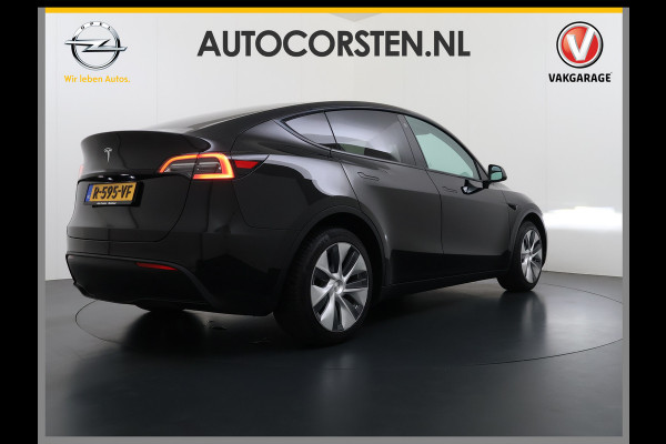 Tesla Model Y 300pk Warmtepomp LFP-Accu Leer Lmv Camera's Panoramadak Adap.Cruise Navi Ecc SOH 92% RWD Autopilot Stoel+Stuur+Achterbank Verwarming Elek.Achterklep Dodehoek detector Draadloze telefoonlader 1e Eigenaar Fabrieksgarantie op Motor en Accu tot 13-12-2030/160.000km 1.600KG-Trekvermogen