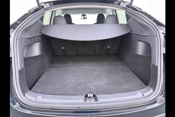 Tesla Model Y 300pk Warmtepomp LFP-Accu Leer Lmv Camera's Panoramadak Adap.Cruise Navi Ecc SOH 92% RWD Autopilot Stoel+Stuur+Achterbank Verwarming Elek.Achterklep Dodehoek detector Draadloze telefoonlader 1e Eigenaar Fabrieksgarantie op Motor en Accu tot 13-12-2030/160.000km 1.600KG-Trekvermogen