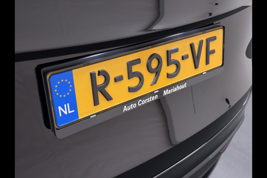 Tesla Model Y 300pk Warmtepomp LFP-Accu Leer Lmv Camera's Panoramadak Adap.Cruise Navi Ecc SOH 92% RWD Autopilot Stoel+Stuur+Achterbank Verwarming Elek.Achterklep Dodehoek detector Draadloze telefoonlader 1e Eigenaar Fabrieksgarantie op Motor en Accu tot 13-12-2030/160.000km 1.600KG-Trekvermogen