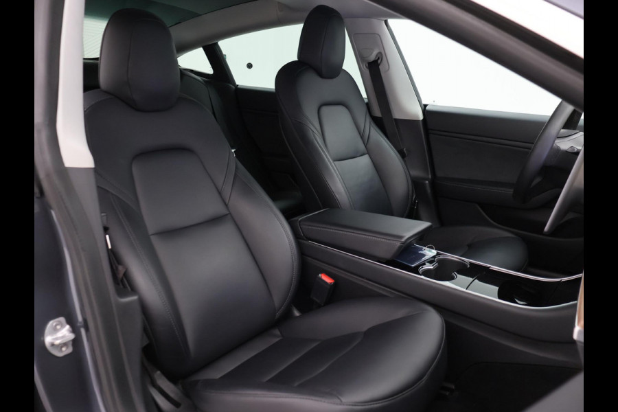 Tesla Model 3 LONG RANGE AWD 75 kWh + TREKHAAK | 560 KM WLTP | 1000 KG TREKGEWICHT OP KENTEKEN