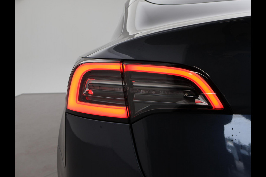Tesla Model 3 LONG RANGE AWD 75 kWh + TREKHAAK | 560 KM WLTP | 1000 KG TREKGEWICHT OP KENTEKEN