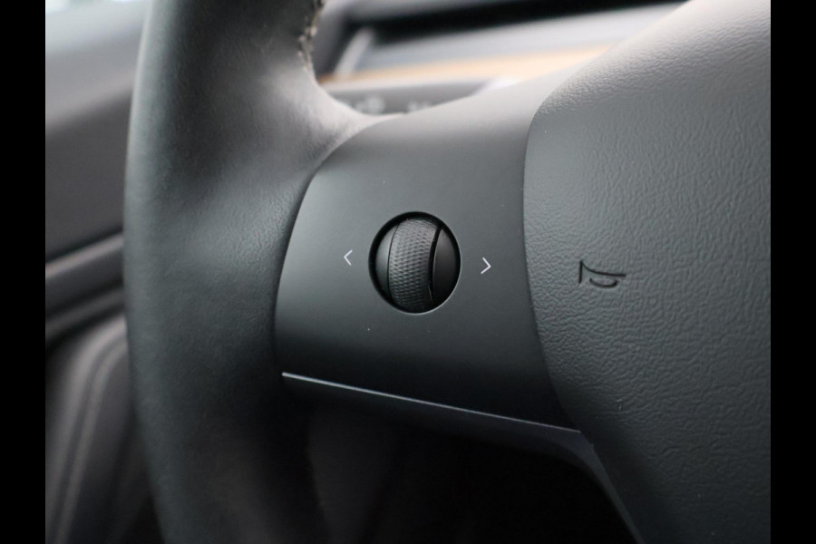 Tesla Model 3 LONG RANGE AWD 75 kWh + TREKHAAK | 560 KM WLTP | 1000 KG TREKGEWICHT OP KENTEKEN