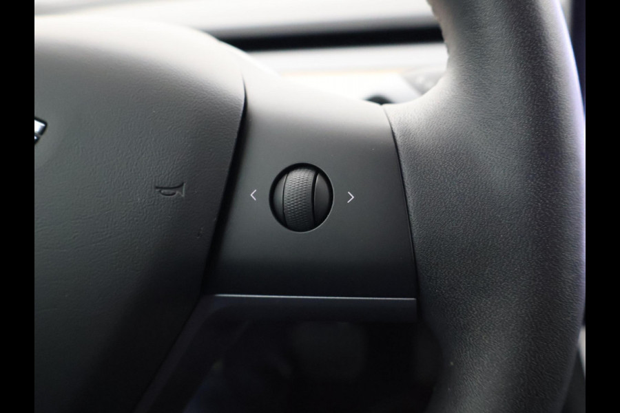 Tesla Model 3 LONG RANGE AWD 75 kWh + TREKHAAK | 560 KM WLTP | 1000 KG TREKGEWICHT OP KENTEKEN