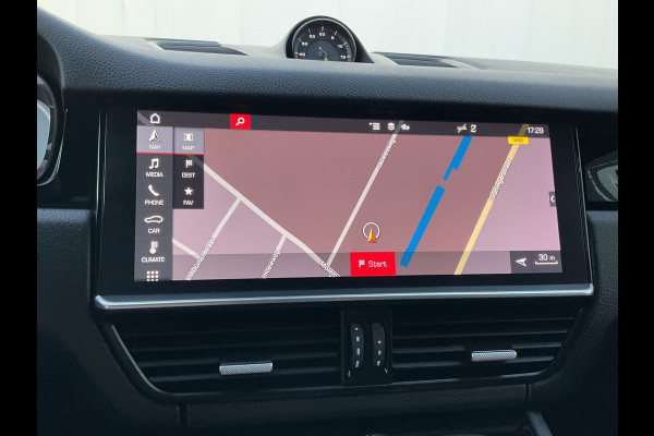 Porsche Cayenne Coupé 3.0 E-Hybrid PHEV 360° Pano SportChrono Luchtvering Bose Carplay Leer Memory UITSTRALING!