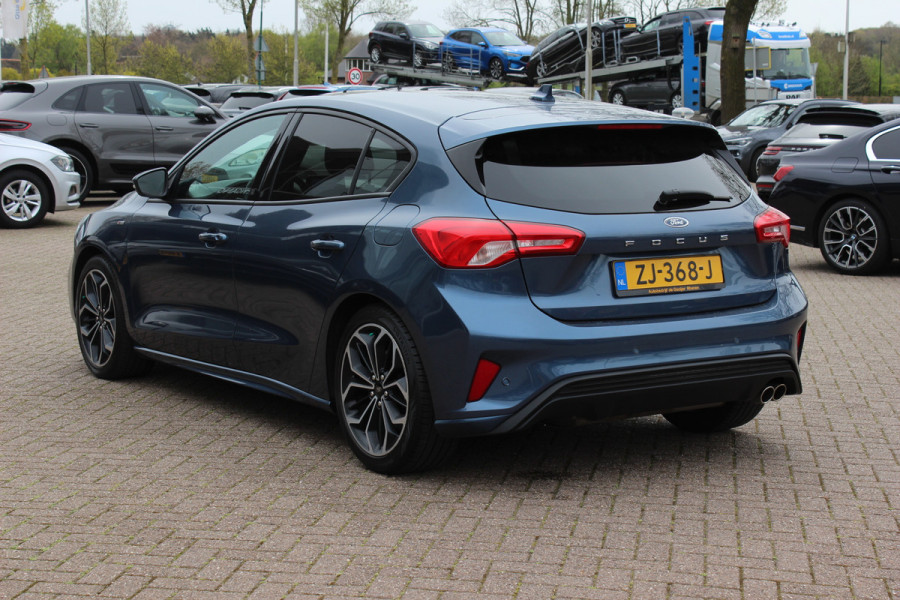 Ford Focus 1.0 EcoBoost ST Line Business / CarPlay / Keyless / Parkeerhulp V+A / 18'' / Stuur+Stoelverwarming / LED / DAB / Cruise Control