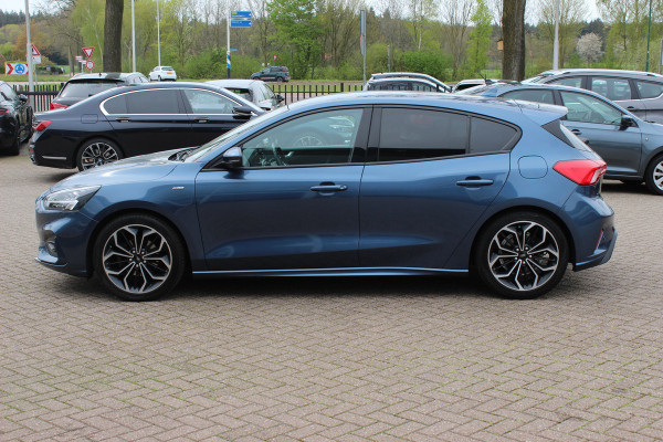 Ford Focus 1.0 EcoBoost ST Line Business / CarPlay / Keyless / Parkeerhulp V+A / 18'' / Stuur+Stoelverwarming / LED / DAB / Cruise Control