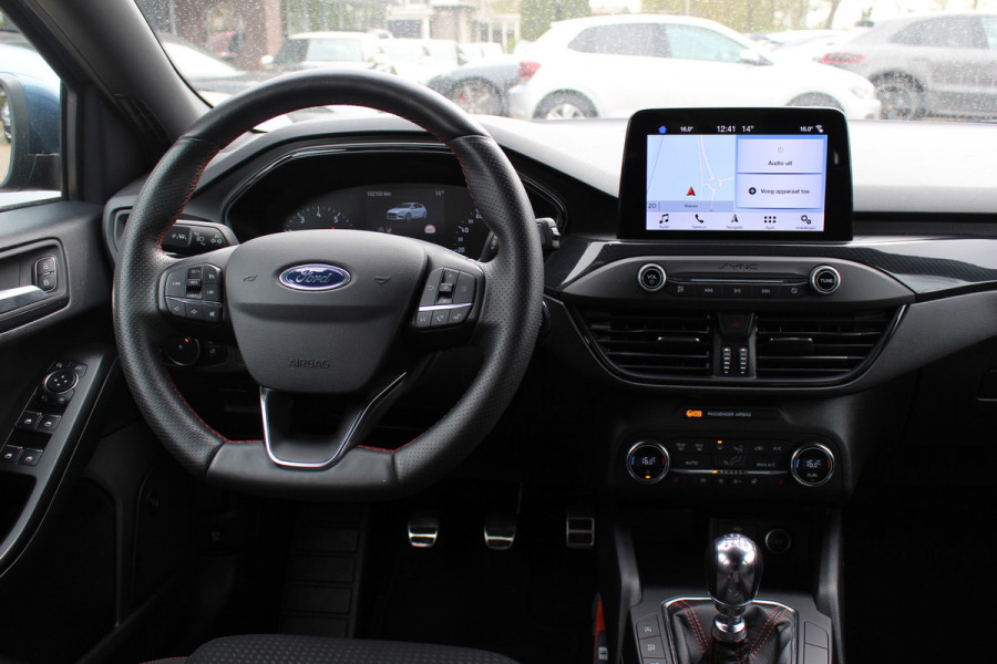 Ford Focus 1.0 EcoBoost ST Line Business / CarPlay / Keyless / Parkeerhulp V+A / 18'' / Stuur+Stoelverwarming / LED / DAB / Cruise Control