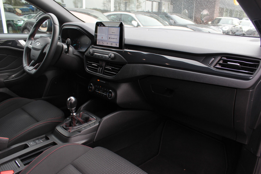 Ford Focus 1.0 EcoBoost ST Line Business / CarPlay / Keyless / Parkeerhulp V+A / 18'' / Stuur+Stoelverwarming / LED / DAB / Cruise Control