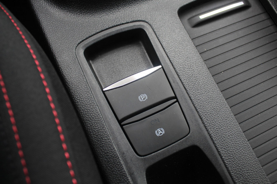 Ford Focus 1.0 EcoBoost ST Line Business / CarPlay / Keyless / Parkeerhulp V+A / 18'' / Stuur+Stoelverwarming / LED / DAB / Cruise Control