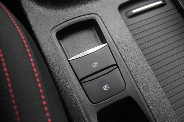 Ford Focus 1.0 EcoBoost ST Line Business / CarPlay / Keyless / Parkeerhulp V+A / 18'' / Stuur+Stoelverwarming / LED / DAB / Cruise Control
