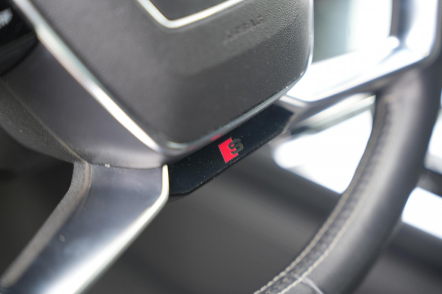 Audi e-tron e-tron 55 quattro advanced 95 kWh S Line B&O Adaptieve Cruise LED Stoelverw.