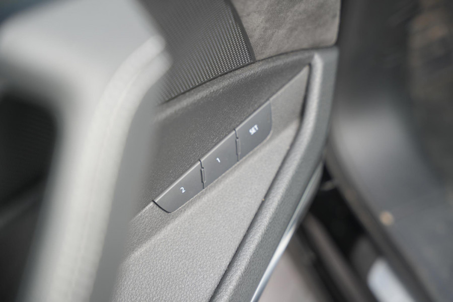 Audi e-tron e-tron 55 quattro advanced 95 kWh S Line B&O Adaptieve Cruise LED Stoelverw.