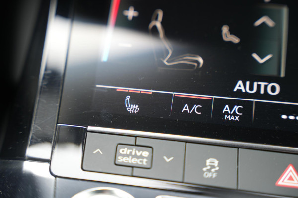 Audi e-tron e-tron 55 quattro advanced 95 kWh S Line B&O Adaptieve Cruise LED Stoelverw.