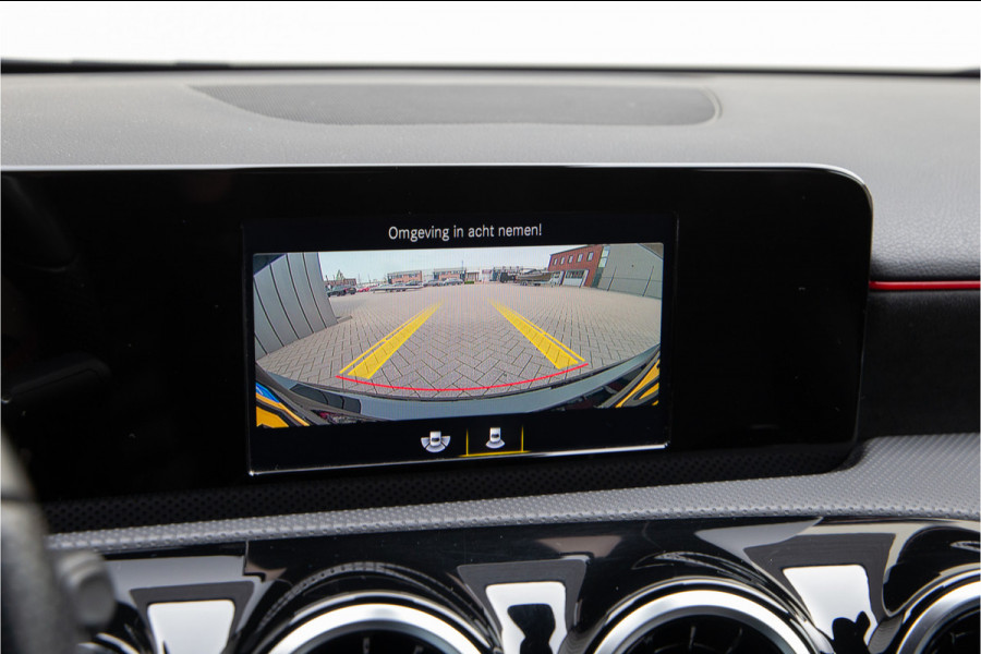 Mercedes-Benz A-Klasse 180 AMG Sportpakket, Camera, 2019