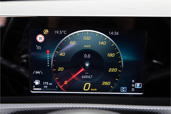 Mercedes-Benz A-Klasse 180 AMG Sportpakket, Camera, 2019
