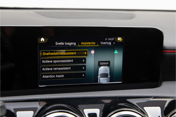 Mercedes-Benz A-Klasse 180 AMG Sportpakket, Camera, 2019