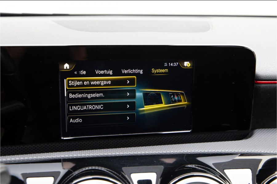 Mercedes-Benz A-Klasse 180 AMG Sportpakket, Camera, 2019