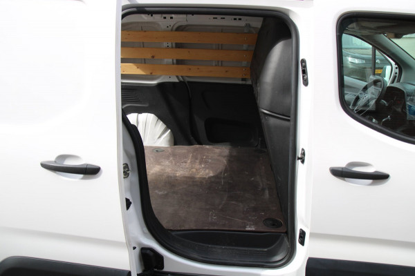 Opel Combo 1.6D L1H1 Edition / App Connect / Multi Stuur / Navi / PDC
