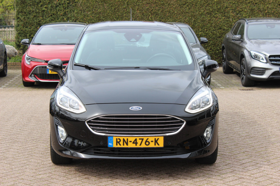 Ford Fiesta 1.0 EcoBoost Titanium Automaat / 52.242 km / Trekhaak / Camera / CarPlay / 16'' / Navigatie / Parkeerhulp V+A / DAB / Getint glas / Cruise Control