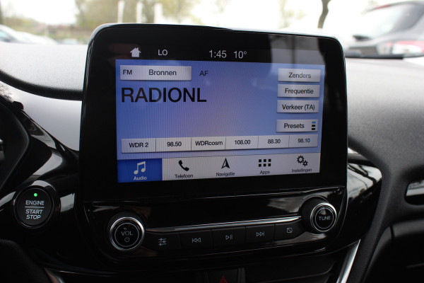 Ford Fiesta 1.0 EcoBoost Titanium Automaat / 52.242 km / Trekhaak / Camera / CarPlay / 16'' / Navigatie / Parkeerhulp V+A / DAB / Getint glas / Cruise Control