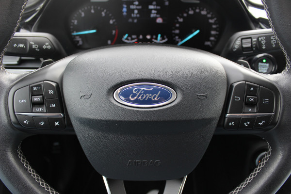 Ford Fiesta 1.0 EcoBoost Titanium Automaat / 52.242 km / Trekhaak / Camera / CarPlay / 16'' / Navigatie / Parkeerhulp V+A / DAB / Getint glas / Cruise Control