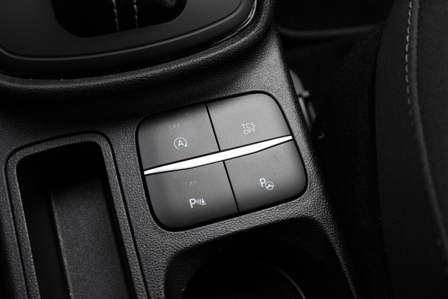 Ford Fiesta 1.0 EcoBoost Titanium Automaat / 52.242 km / Trekhaak / Camera / CarPlay / 16'' / Navigatie / Parkeerhulp V+A / DAB / Getint glas / Cruise Control