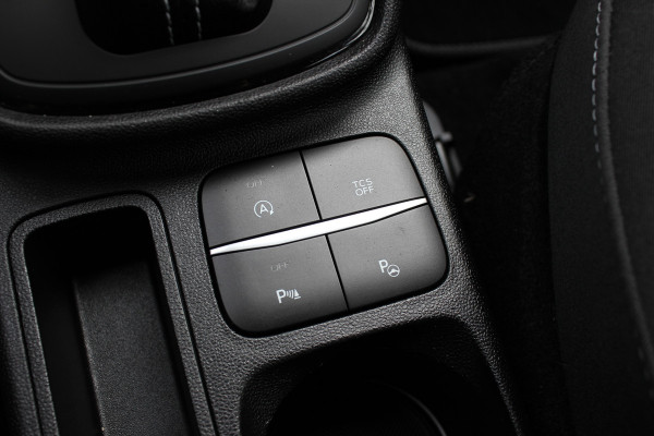 Ford Fiesta 1.0 EcoBoost Titanium Automaat / 52.242 km / Trekhaak / Camera / CarPlay / 16'' / Navigatie / Parkeerhulp V+A / DAB / Getint glas / Cruise Control