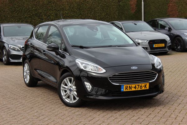 Ford Fiesta 1.0 EcoBoost Titanium Automaat / 52.242 km / Trekhaak / Camera / CarPlay / 16'' / Navigatie / Parkeerhulp V+A / DAB / Getint glas / Cruise Control