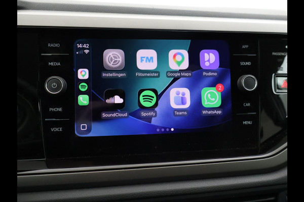 Volkswagen Polo 1.0 TSI DSG AUT. *47.964 KM!* + ADAPTIVE CRUISE | STOELVERW. | 17 INCH | APPLE CARPLAY | PRIVACY