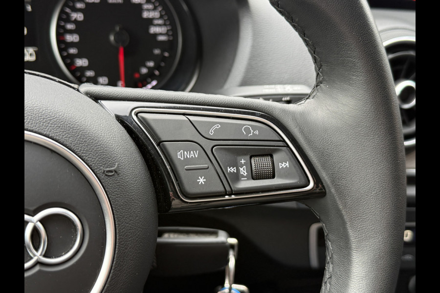 Audi Q2 35 TFSI Pro Line | Apple Carplay | Draadloze lader | LED | Origineel NL
