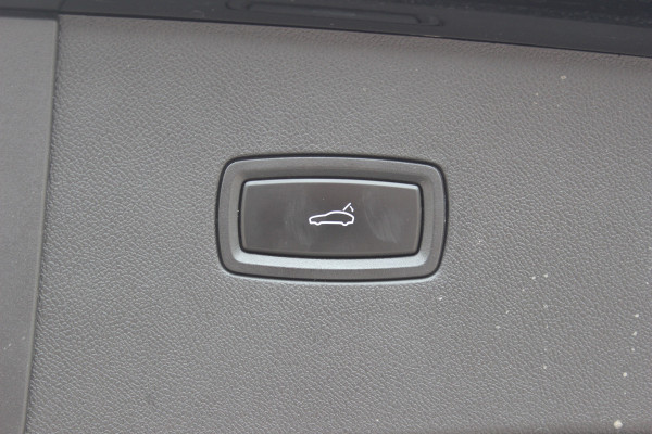 Porsche Cayenne Coupé 3.0 / 61.186 km! / Trekhaak / Camera / Panoramadak / Head-up / Luchtvering / Luxe Leder / Sportchrono / 21'' / Bose / Stuur+Stoelverwarming / Dodehoek / DAB / Cruise Control