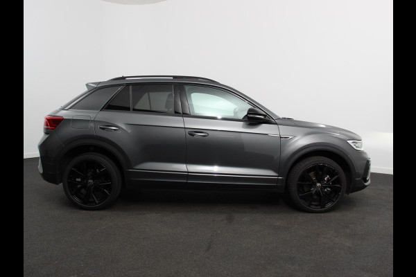 Volkswagen T-Roc 1.5 TSI DSG R-Line + Design pakket Black Automaat Panorama dak Navigatie Apple Carplay/Android Auto Climate control LED Adaptieve cruise control